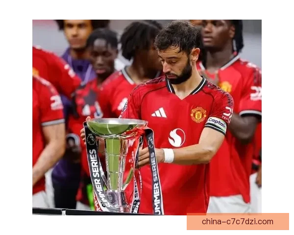 亨利盛赞B费带脑踢球跑动惊人